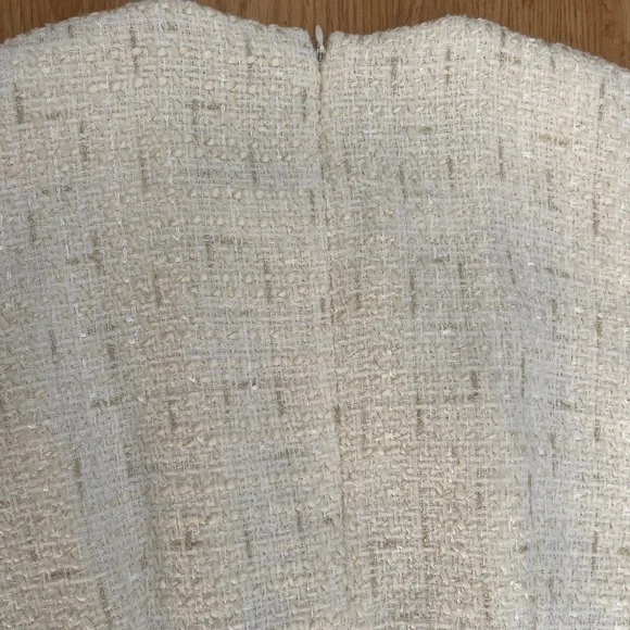 Donna Karan White and Gold Sleeveless Tweed Sheath Mini Dress Size 2 - Picture 13 of 13